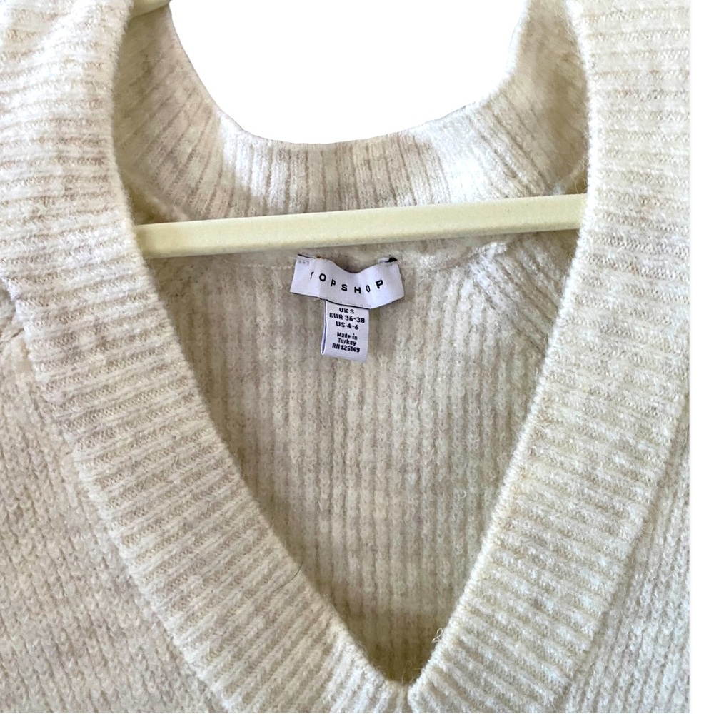 Topshop Beautiful Soft Sweater Dress V Neck Cream/Gray color Raglan Sleeves S… - Picture 7 of 10